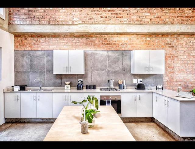 2 BEDROOM PROPERTY TO RENT IN BRAAMFONTEIN